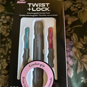 Susan Bates Twist + Lock Crochet Hook Set